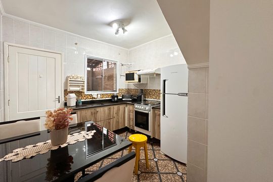 Cozinha de casa de condomínio à venda com 2 quartos, 74m² em Paulicéia, São Bernardo do Campo