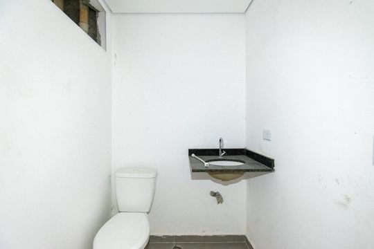 Banheiro  de apartamento à venda com 1 quarto, 44m² em Vila do Encontro, São Paulo