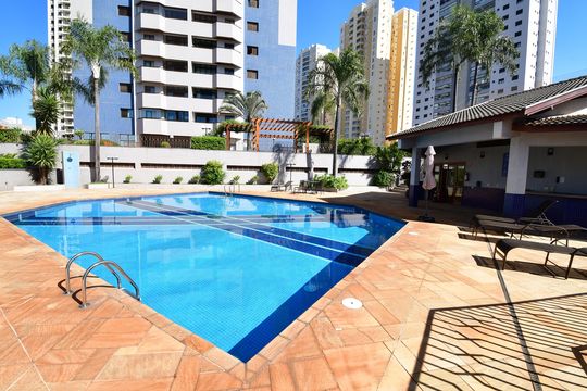 Área comum - Piscina de apartamento para alugar com 4 quartos, 249m² em M. Santo Antônio, Campinas
