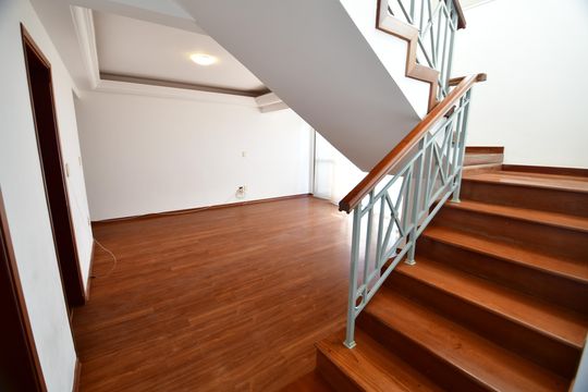 Sala de apartamento para alugar com 4 quartos, 249m² em M. Santo Antônio, Campinas