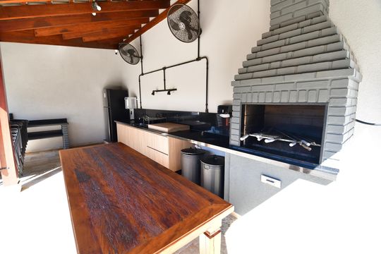 Área comum - Churrasqueira de apartamento para alugar com 4 quartos, 249m² em M. Santo Antônio, Campinas