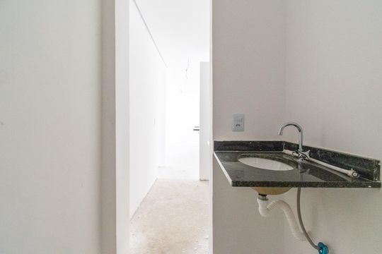 Banheiro  de apartamento à venda com 1 quarto, 36m² em Vila do Encontro, São Paulo