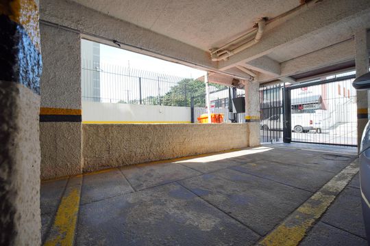 Garagem de apartamento para alugar com 2 quartos, 79m² em Abraão, Florianópolis