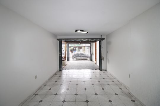 Garagem de casa para alugar com 3 quartos, 239m² em Parque Savoy City, São Paulo