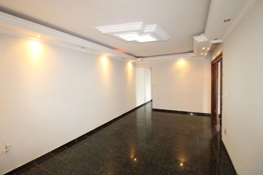 Casa para alugar com 3 quartos, 239m² em Parque Savoy City, São Paulo