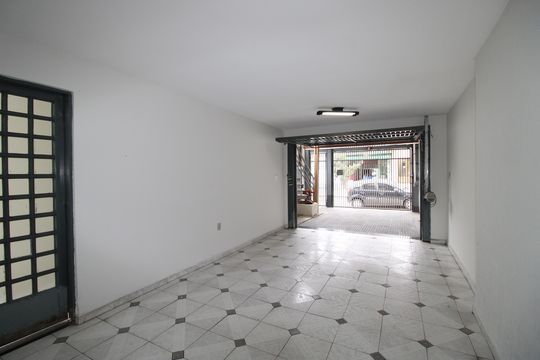 Garagem de casa para alugar com 3 quartos, 239m² em Parque Savoy City, São Paulo