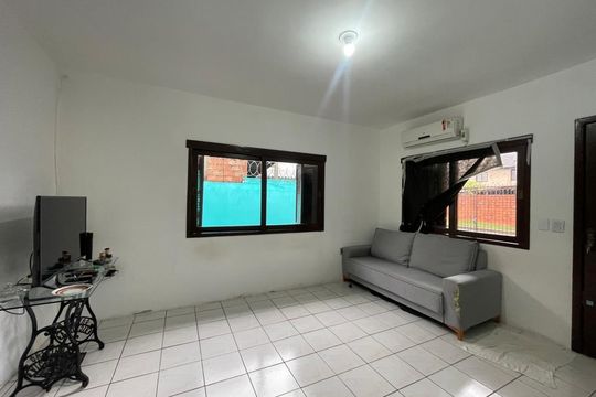 Casa à venda com 2 quartos, 76m² em Vicentina, São Leopoldo
