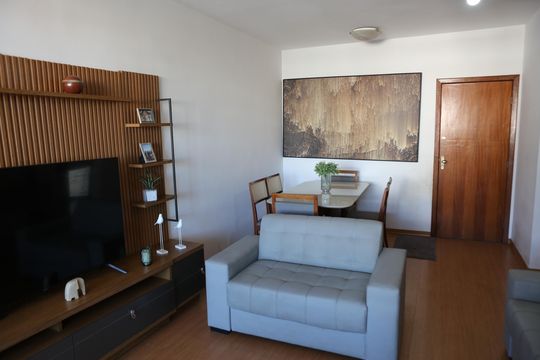 Sala de apartamento à venda com 3 quartos, 111m² em Bairro da Glória, Contagem