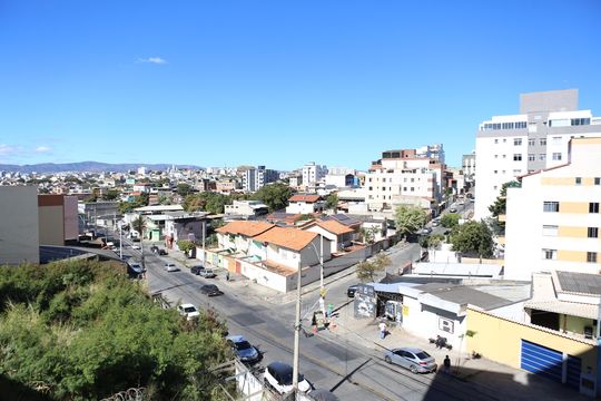 Vista de apartamento à venda com 3 quartos, 111m² em Bairro da Glória, Contagem