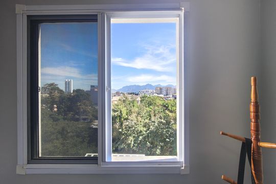 Vista do Quarto de apartamento à venda com 2 quartos, 45m² em Anil, Rio de Janeiro