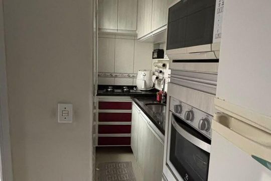 Cozinha de apartamento à venda com 2 quartos, 48m² em Vila Progresso, Santo André