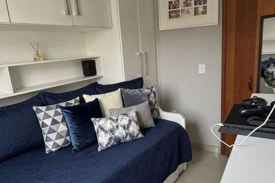 Quarto de apartamento à venda com 2 quartos, 48m² em Vila Progresso, Santo André