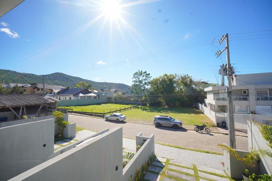 Vista da Suíte de casa para alugar com 3 quartos, 140m² em Lagoa da Conceição, Florianópolis