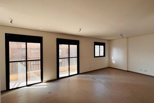 Quarto  de apartamento à venda com 1 quarto, 46m² em Empresarial 18 do Forte, Barueri
