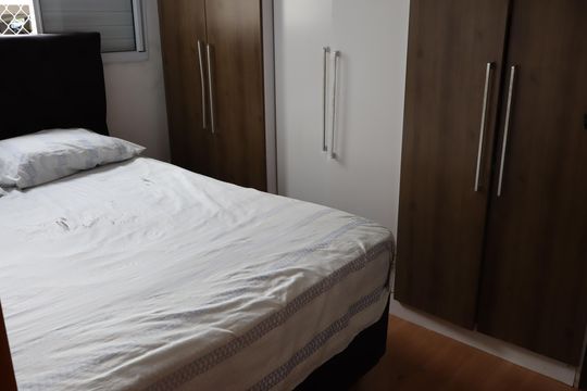 Quarto 1 de apartamento para alugar com 2 quartos, 43m² em Cidade São Mateus, São Paulo
