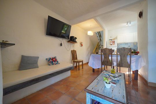 Sala de apartamento para alugar com 2 quartos, 185m² em Canasvieiras, Florianópolis