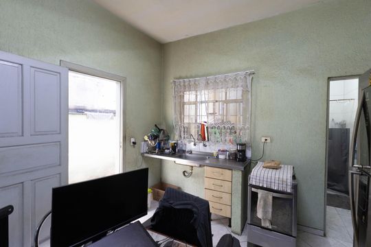 Cozinha 2 de casa à venda com 3 quartos, 198m² em Vila Sabrina, São Paulo