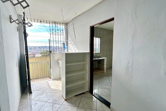 Área de Serviço de casa para alugar com 1 quarto, 80m² em Parque Jurema, Guarulhos