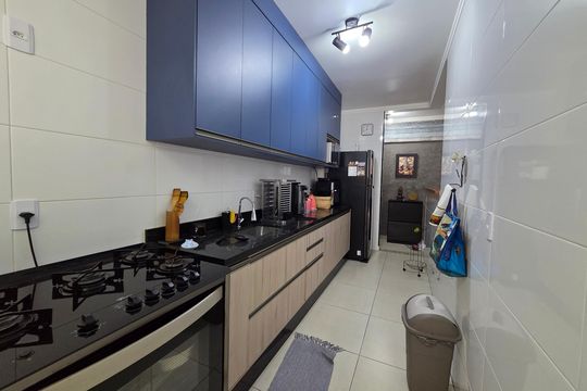 Cozinha de apartamento para alugar com 2 quartos, 82m² em Cidade Ocian, Praia Grande