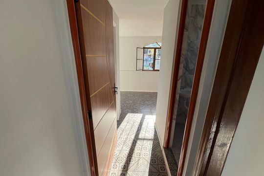 Entrada de apartamento para alugar com 1 quarto, 30m² em Centro, Duque de Caxias