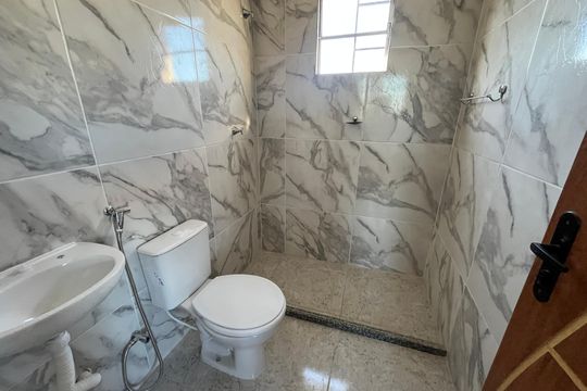 Banheiro de apartamento para alugar com 1 quarto, 30m² em Centro, Duque de Caxias