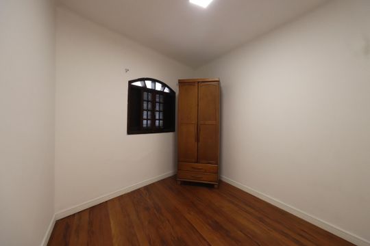 Quarto 2 de casa para alugar com 2 quartos, 180m² em Penha de França, São Paulo