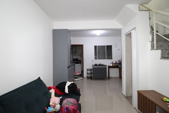 Sala de casa de condomínio à venda com 2 quartos, 46m² em Cidade Líder, São Paulo