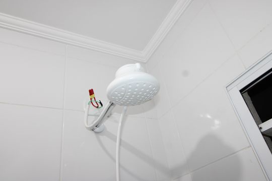 Banheiro de casa de condomínio à venda com 2 quartos, 46m² em Cidade Líder, São Paulo
