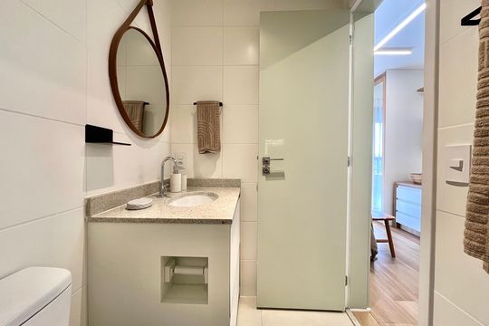 Banheiro de kitnet/studio para alugar com 1 quarto, 24m² em Vila Mascote, São Paulo