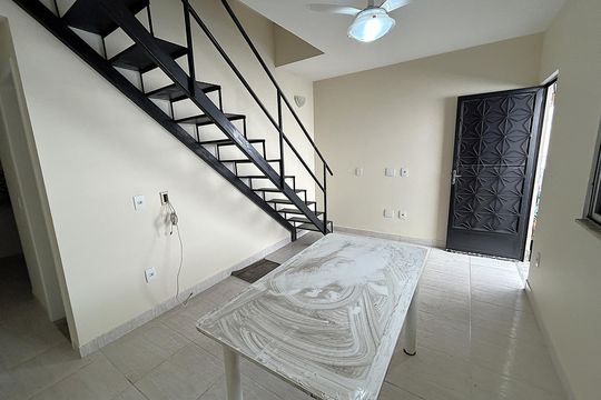 Sala de casa para alugar com 2 quartos, 90m² em Quintino Bocaiúva, Rio de Janeiro