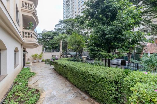 Apartamento à venda com 5 quartos, 210m² em Campo Belo, São Paulo