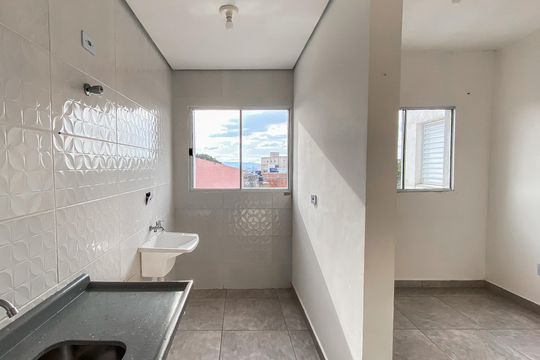 Cozinha de apartamento para alugar com 1 quarto, 30m² em Jardim Coimbra, São Paulo