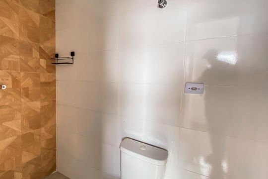 Banheiro de apartamento para alugar com 1 quarto, 30m² em Jardim Coimbra, São Paulo