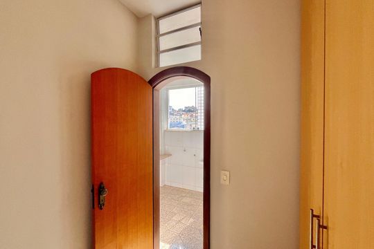 Apartamento à venda com 4 quartos, 125m² em Floresta, Belo Horizonte