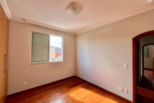 Apartamento à venda com 4 quartos, 125m² em Floresta, Belo Horizonte