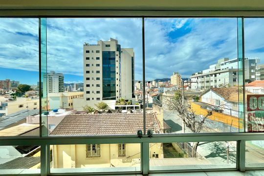 Apartamento à venda com 4 quartos, 125m² em Floresta, Belo Horizonte