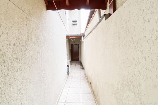 Corredor de casa à venda com 3 quartos, 140m² em Parque Boturussu, São Paulo