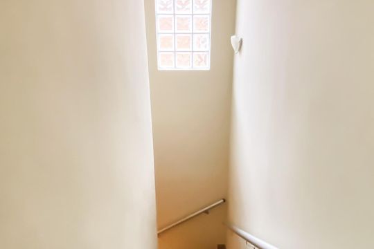 Escada de casa à venda com 3 quartos, 140m² em Parque Boturussu, São Paulo