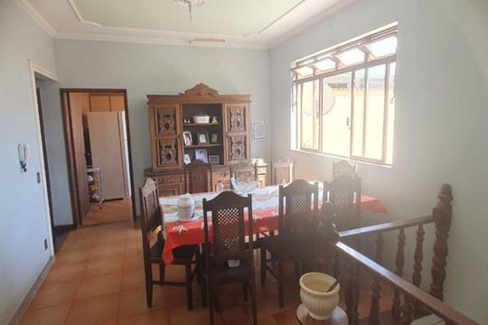 Sala de casa à venda com 4 quartos, 275m² em Jardim Leblon, Belo Horizonte