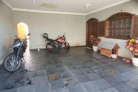 Área externa de casa à venda com 4 quartos, 275m² em Jardim Leblon, Belo Horizonte