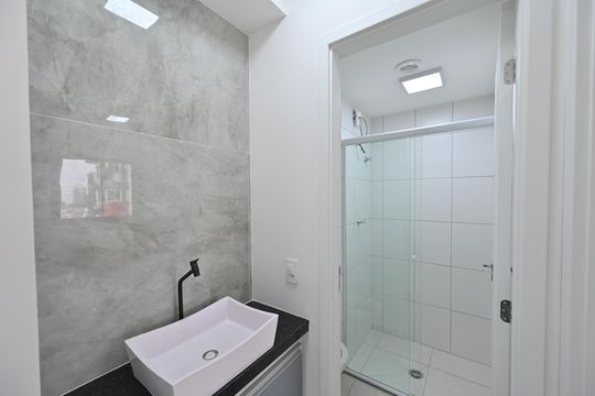 Banheiro Social de apartamento para alugar com 1 quarto, 30m² em Planalto Paulista, São Paulo