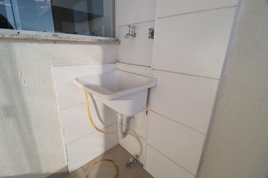 Área de Serviço de apartamento para alugar com 2 quartos, 55m² em Novo Mundo, Uberlândia