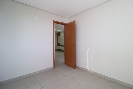 Quarto 1 de apartamento para alugar com 2 quartos, 55m² em Novo Mundo, Uberlândia