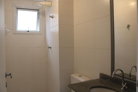 Banheiro de apartamento à venda com 1 quarto, 30m² em Água Branca, São Paulo