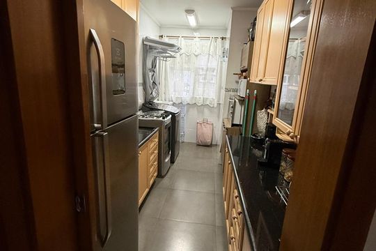 Cozinha de apartamento à venda com 2 quartos, 68m² em Jardim Itu, Porto Alegre