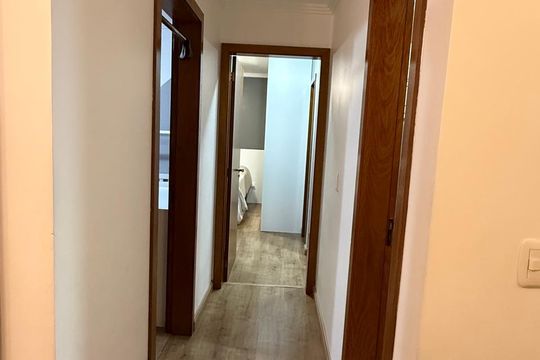 Corredor de apartamento à venda com 2 quartos, 68m² em Jardim Itu, Porto Alegre