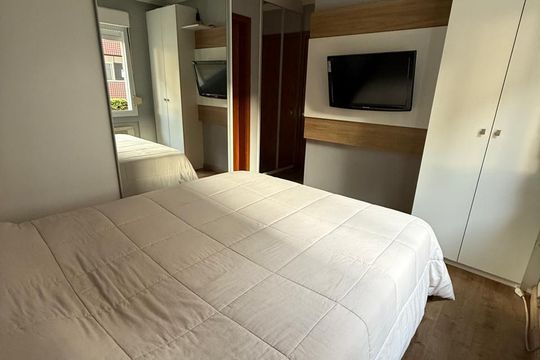 Quarto de apartamento à venda com 2 quartos, 68m² em Jardim Itu, Porto Alegre