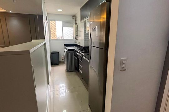 Cozinha de apartamento à venda com 2 quartos, 45m² em Vila Tolstoi, São Paulo