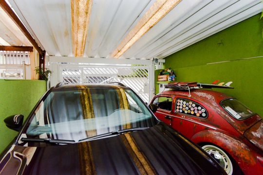 Garagem de casa à venda com 2 quartos, 100m² em Jardim Las Vegas, Guarulhos
