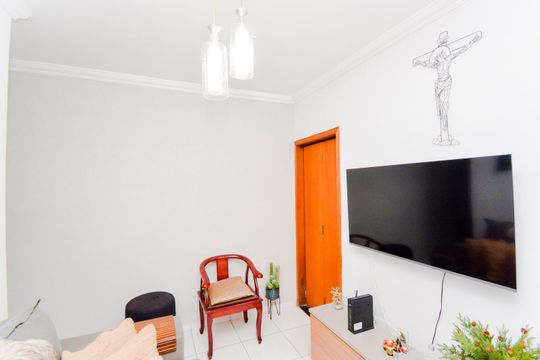 Sala de casa à venda com 2 quartos, 100m² em Jardim Las Vegas, Guarulhos